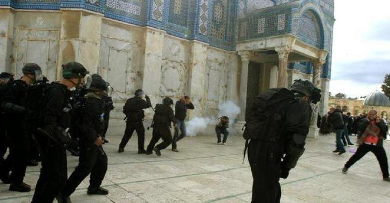 تجدد اقتحام الأقصى من باب المغاربة