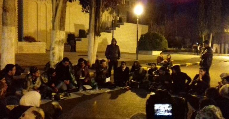 التجمع الطلابي لإلغاء قرار رفع الرسوم: الاعتصام يبقى قائماً التجمع الطلابي لإلغاء قرار رفع الرسوم: الاعتصام يبقى قائماً