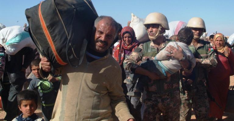 دخول 104 لاجئ سوريّ للأردن