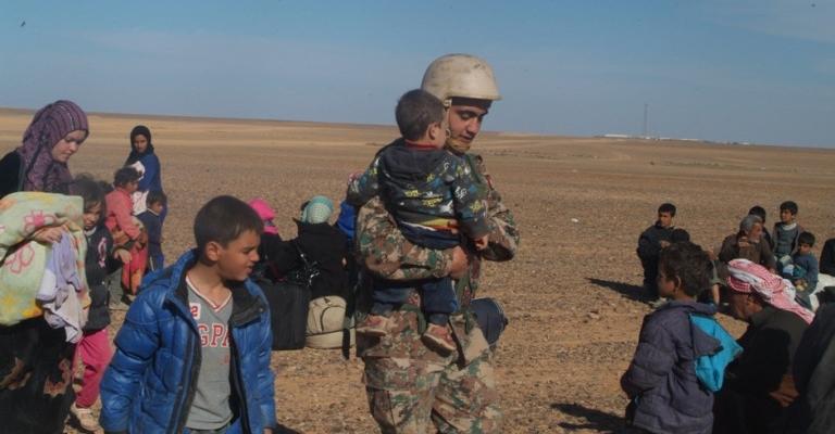 دخول 100 لاجئ سوريّ للأردن