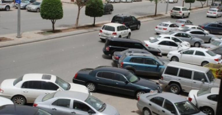 حملة على المركبات التي تتوقف بشكل مزدوج