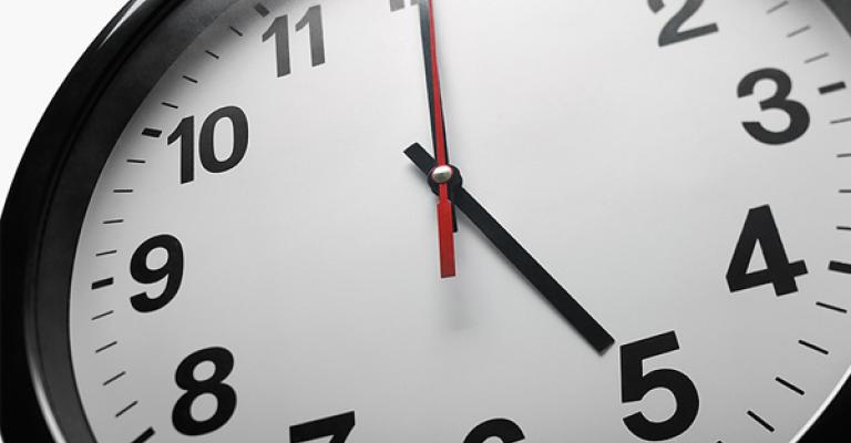 بدء العمل بالتوقيت الصيفي الليلة بدء العمل بالتوقيت الصيفي الليلة