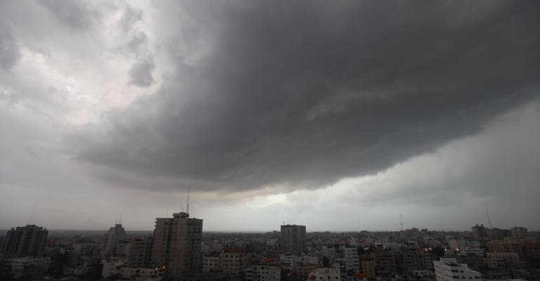 أجواء باردة نسبياً ورطبة