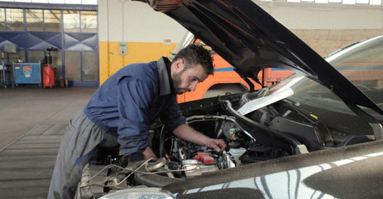 الضمان يصنف المكيانيكي كمهنة خطرة