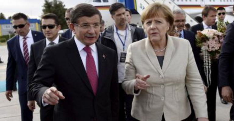 ألمانيا تسعى لإقامة "مناطق آمنة" في سوريا لإيواء اللاجئين