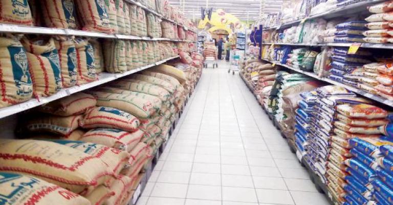 "الصناعة والتجارة" تؤكد كفاية مخزون المواد التموينية في رمضان