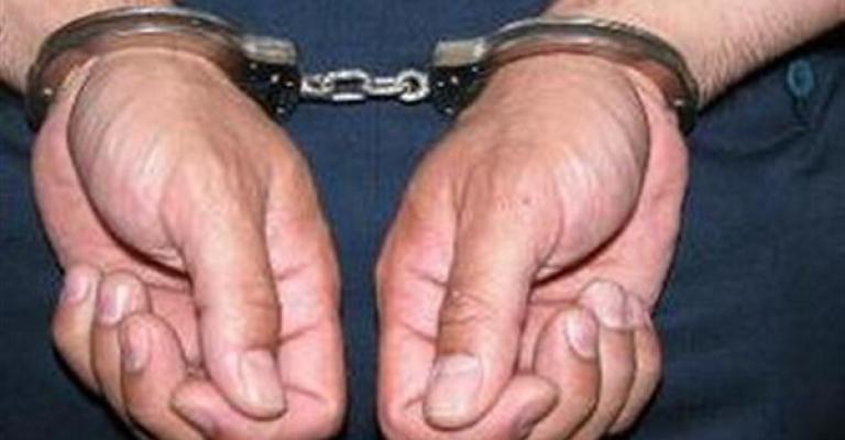 القبض على مشتبه به بتكسير 13 مركبة في إربد