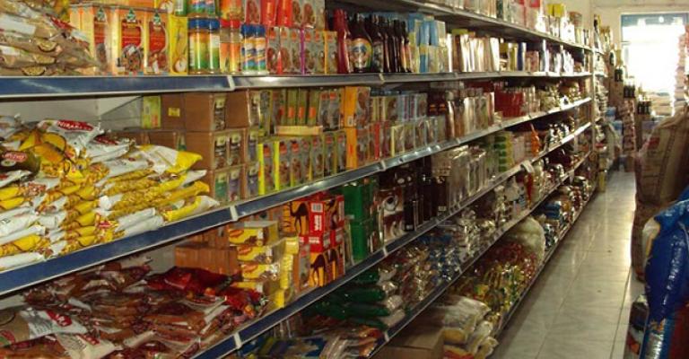 "الصناعة والتجارة" توقف اعادة تصدير سلع اساسية "الصناعة والتجارة" توقف اعادة تصدير سلع اساسية