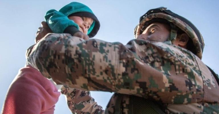 دخول 300 لاجئ سوريّ للأردن