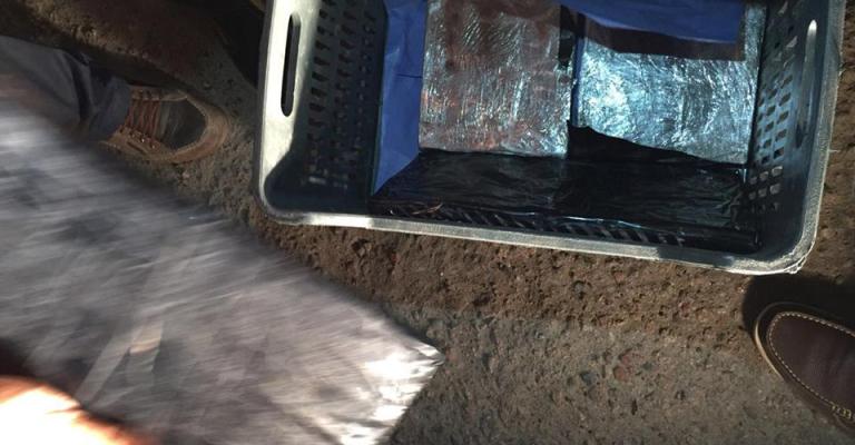 القبض على متهمين بتهريب حشيش بصناديق تفاح