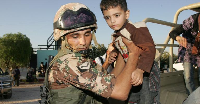 دخول 404 لاجئين سوريّين للأردن