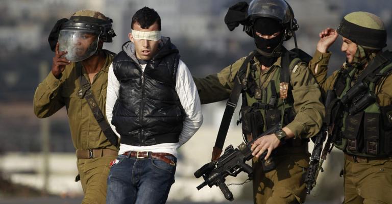 الاحتلال يعتقل 16 فلسطينياً