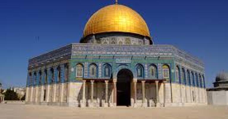 "عين على القدس" يؤكد أحقية المسلمين بالقدس والأقصى