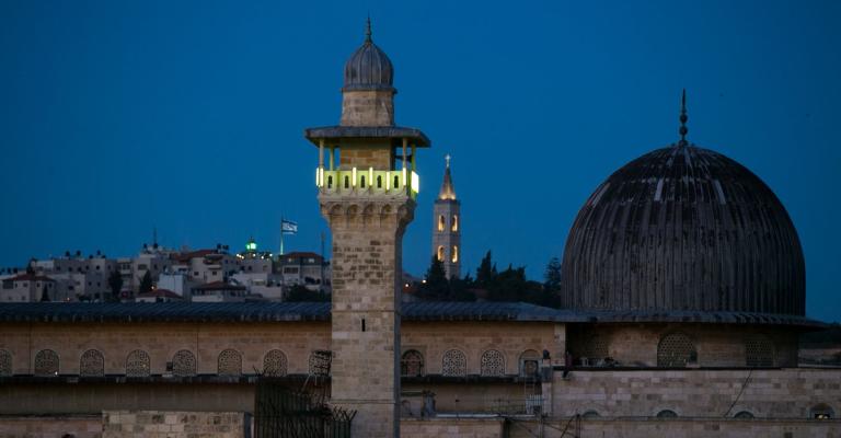 الأوقاف: سيبقى الأذان يرفع في مساجد القدس