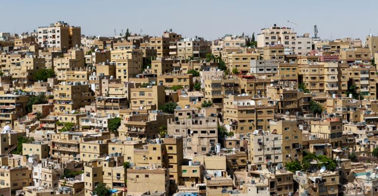 سكان عمان.. من 900 ألف إلى 4.200 مليون نسمة