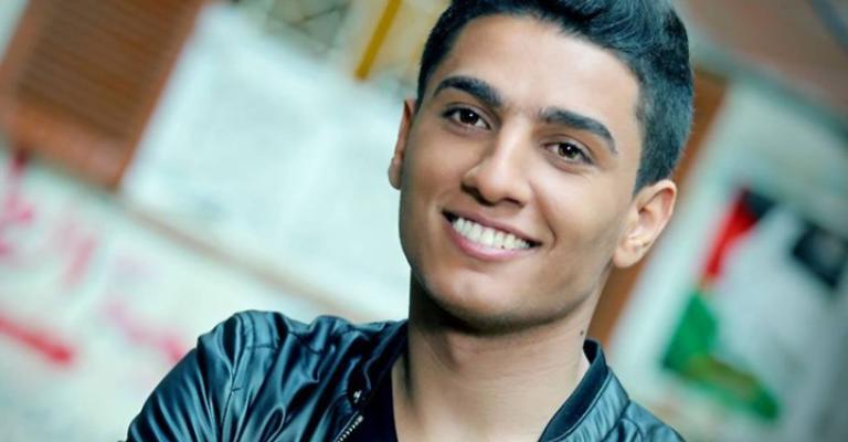 هل رقص محمد عساف مع جدته في حفل له بالأردن؟