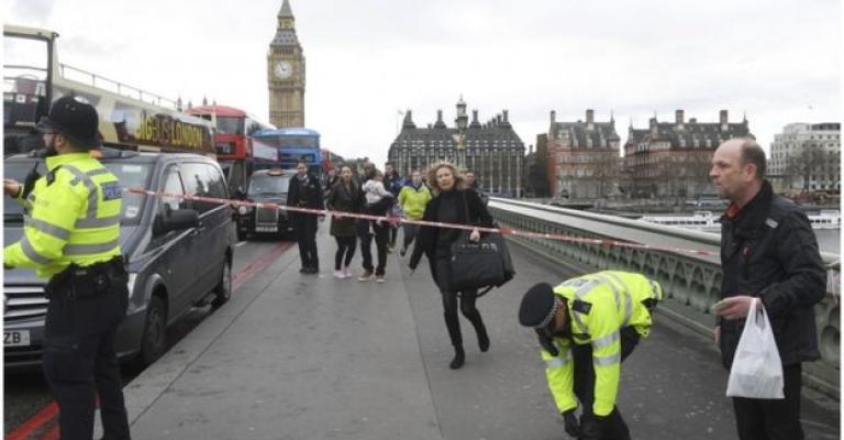 إغلاق البرلمان البريطاني بعد طعن شرطي في محيطه