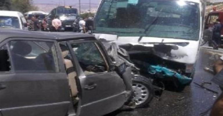 10 اصابات في حادث تصادم بالرويشد