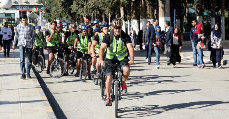 انطلاق مسيرة الدراجات الهوائية الرياضية من "الأردنية"الى العقبة
