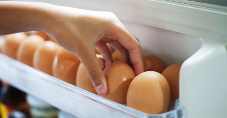 تحذير: لا لتخزين البيض بباب الثلاجة