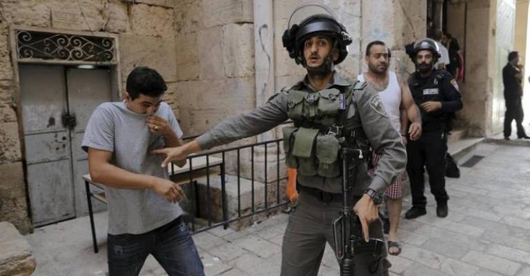 عشراوي: سحب الهويات من المقدسيين استهداف للوجود الفلسطيني