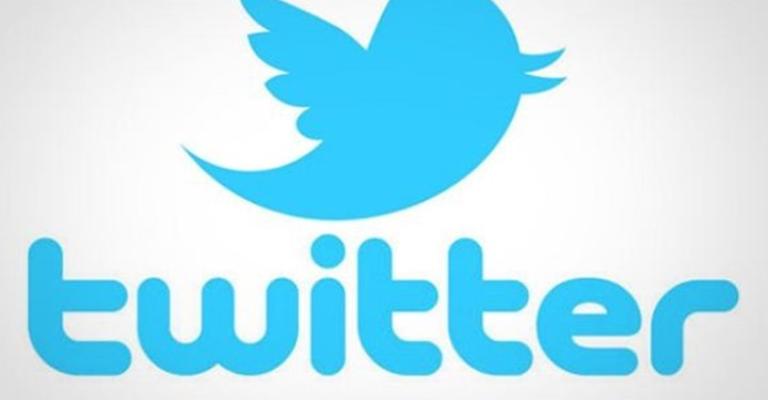 تويتر يحظر حسابات لمشاهير