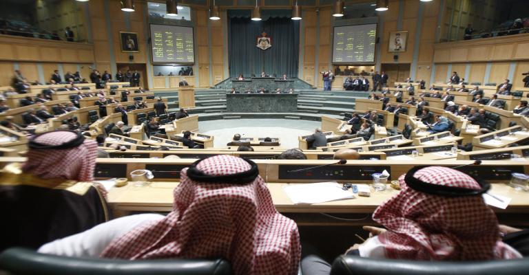النواب يرفع برقية  للقمة العربية لتوفير حل العربي للأزمات في سورية واليمن وليبيا