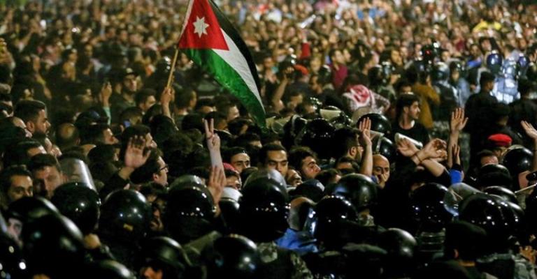 هل اجبر الحراك الشبابي التقدمي خلق تحالف اخواني-عشائري؟