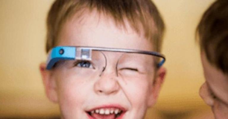 نظارة تساعد اطفال التوحد على قراءة تعابير الوجوه