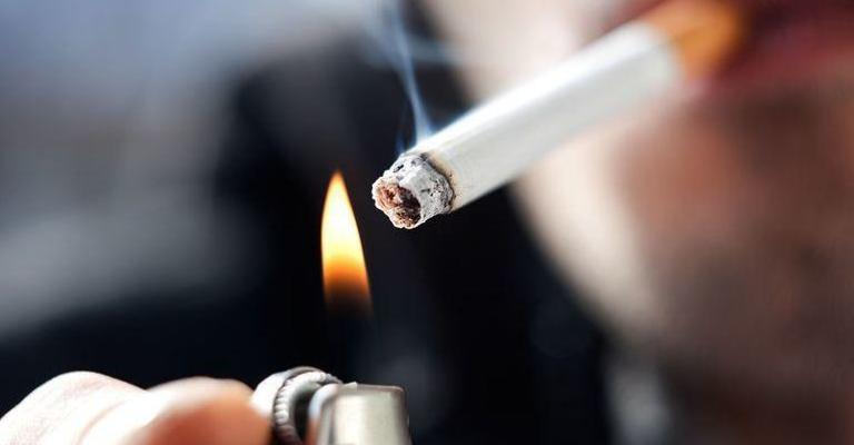 إنذار 43 مؤسسة ودائرة حكومية بسبب ’التدخين‘