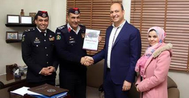 منظمة بيتا تكرّم الدفاع المدني الأردني لإنقاذه الحيوانات