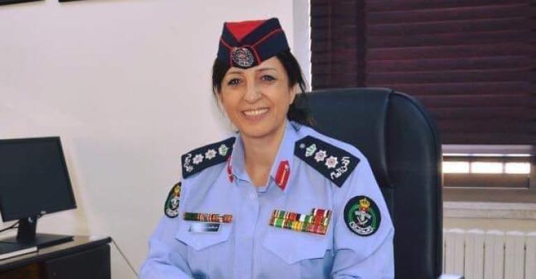 ميلانيا ترامب تكرم العقيد مدير الشرطة النسائية خالدة الطوال
