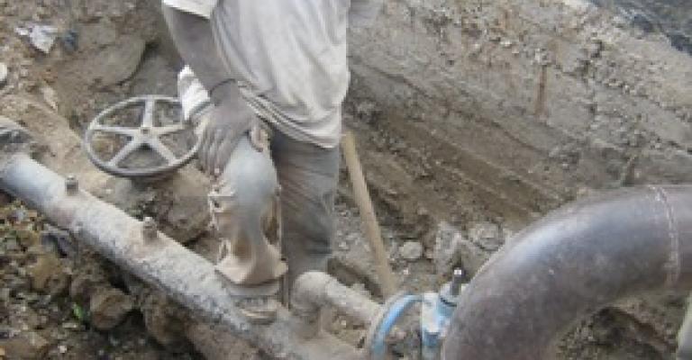 أهالي ساكب: المياه سممتنا