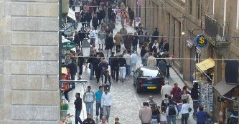 مستفتو عمان نت: الأعياد للراحة والاستهلاك