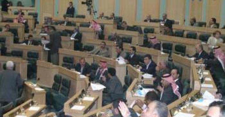 النواب يجمعون على قبول بيع الأراضي لمستثمرين النواب يجمعون على قبول بيع الأراضي لمستثمرين