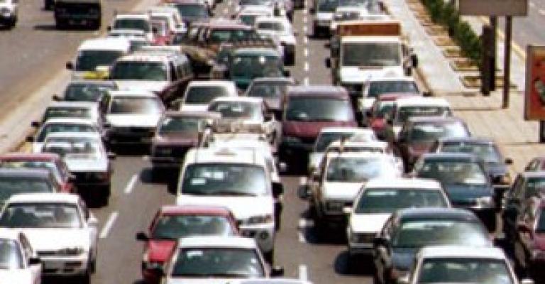 المباشرة بمعالجة مشاكل البلديات المرورية