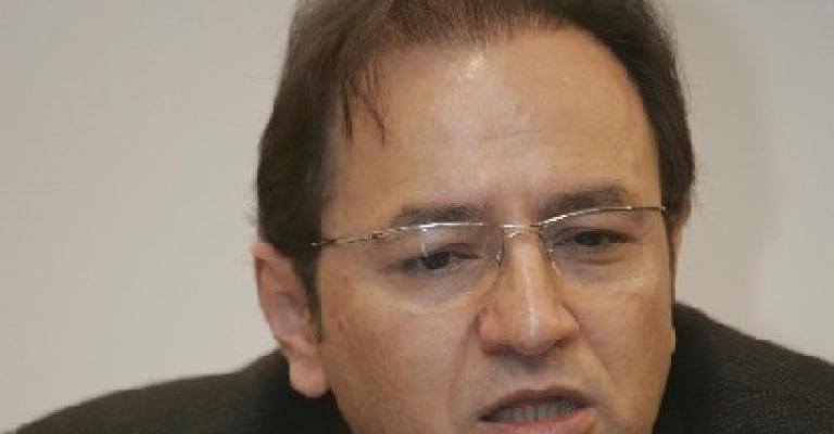 المعاني يفصل ثلاثة مدراء بحجة تسريب أخبار الأمانة للإعلام المعاني يفصل ثلاثة مدراء بحجة تسريب أخبار الأمانة للإعلام