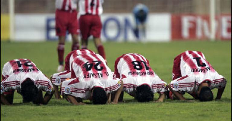 سباق محموم نحو المربع الذهبي ببطولة الكأس سباق محموم نحو المربع الذهبي ببطولة الكأس