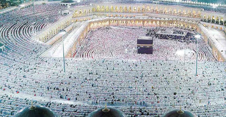 القبض على لصوص قطعوا الطريق على باص حجاج