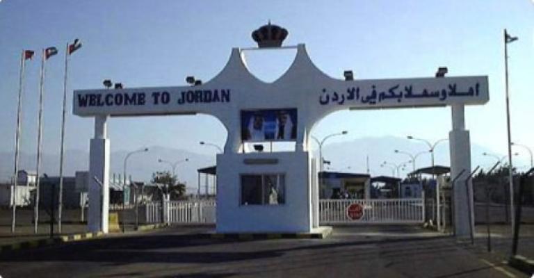 بالصور اكثر من 1500 شخص يضربون بالمدورة رغبة بالحج