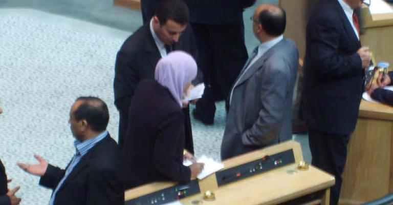 النائب العجارمة: عنف قبلي يهيمن على جامعاتنا