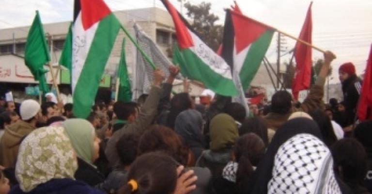 الأمن يطوق مخارج مخيم الوحدات لمنع خروج مسيرة تضامنية مع غزة