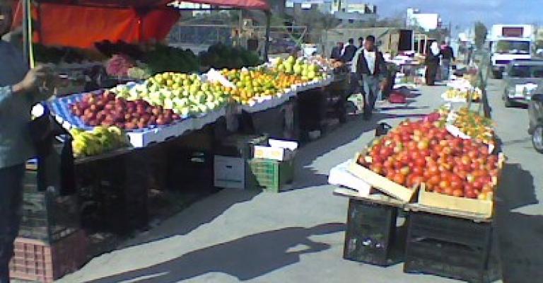 مطالبات بإقامة سوق شعبي للخضار في الحصن