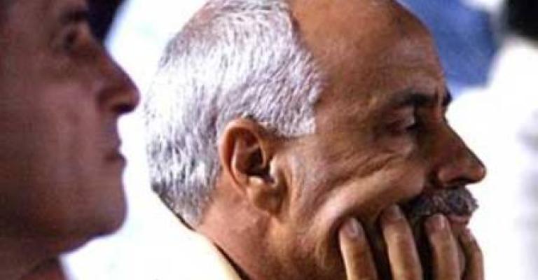 " سنغافورة" تطيح بالجهاز الفني والاداري للمنتخب