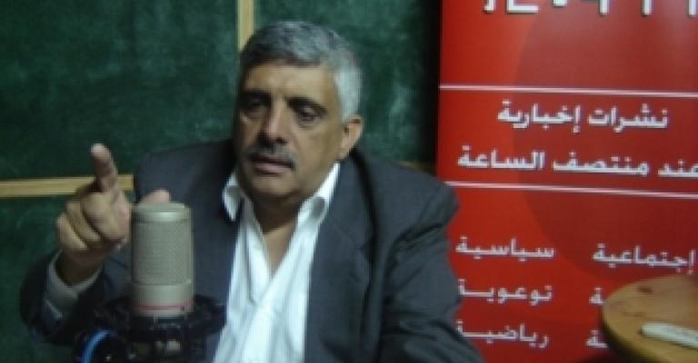 كتاب: راديو البلد حول المواطن الى صحفي