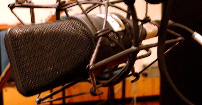 إذاعات جامعية: تبدأ طلابية وتمتد للمجتمع