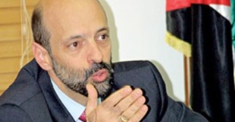 الضمان يدرس زيادة رواتب المتقاعدين