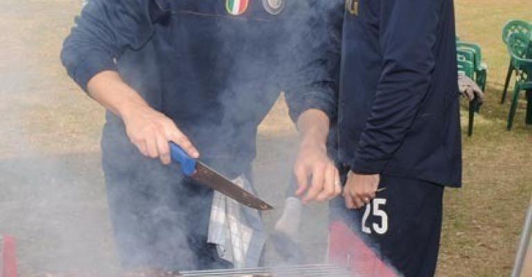 إنتر ميلان يقيم حفل شواء