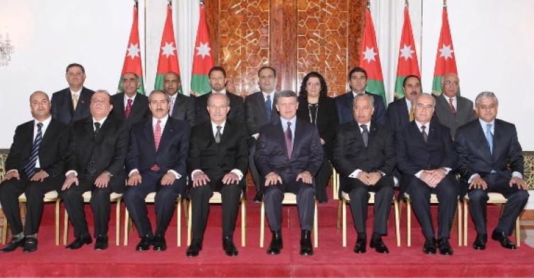 التعديل الأول على حكومة الذهبي..