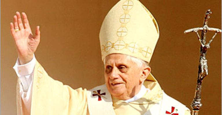 الشريف: زيارة الباب للمسجد الحسين رسالة محبة